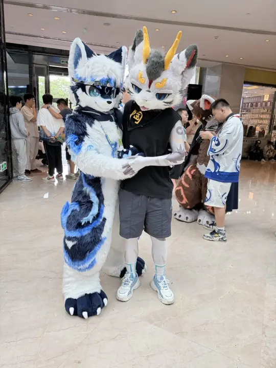 你好兽聚 3F338B48-20F3-4408-8FD0-A66EE18B20C1_L0_001_1777950303.242286_o_IMG_9663