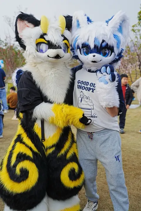 桃花湖小聚 F013BCF13DABC2300D236AE7CEA907A2