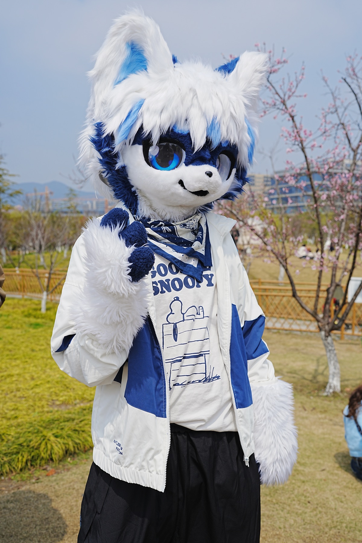 桃花湖小聚 E728FA633447B17909DFB01CB955051C